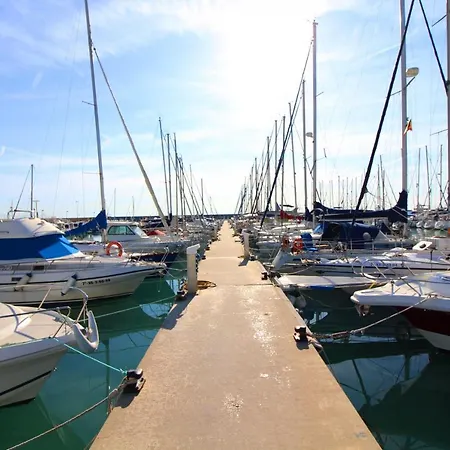 Global Properties, Moderno Con 2 Terrazas Y 3 Canet d'En Berenguer