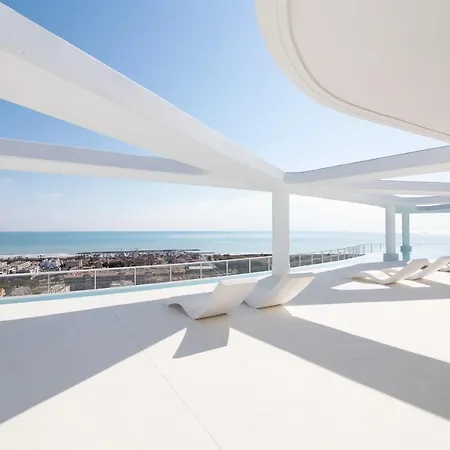 Global Properties, Moderno Con 2 Terrazas Y 3 Canet d'En Berenguer