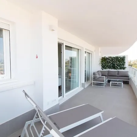 Global Properties, Moderno Con 2 Terrazas Y 3