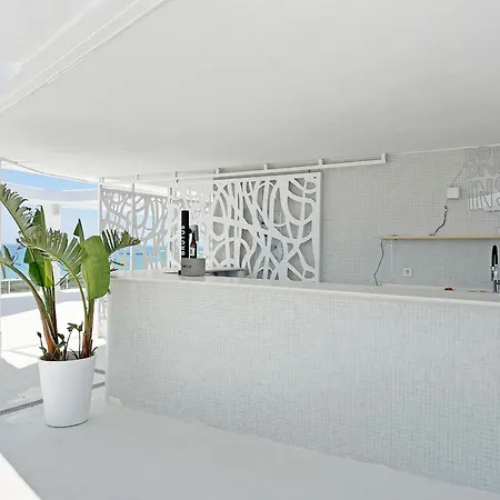 Global Properties, Moderno Con 2 Terrazas Y 3 Apartment *
